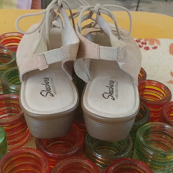 SKECHERS MEMORY FOAM - Picture 4 of 8